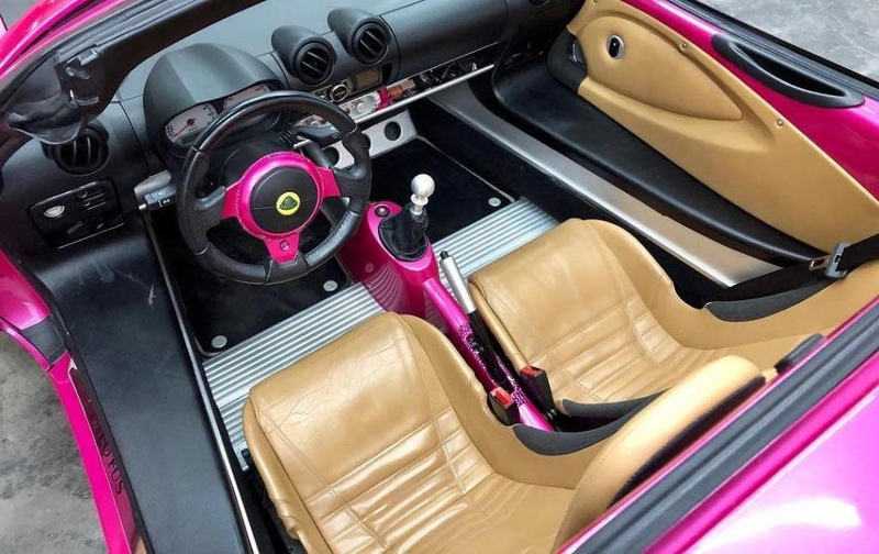 Illustration for article titled May I Please Direct Your Attention Toward This Pink Lotus Elise For Sale